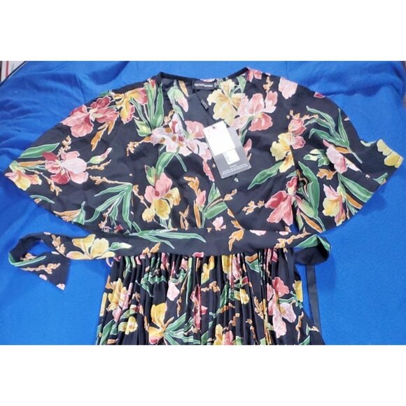 Pretty Little Thing floral pleated midi Dress Hotsell Size 8  NEW - Picture 2 of 16